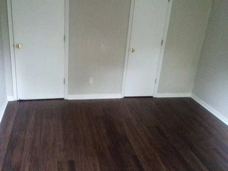 207 Belleterrace Ct — Photo 8