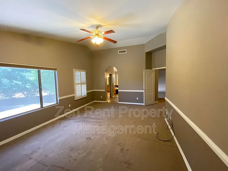 426 S Burk St — Photo 21