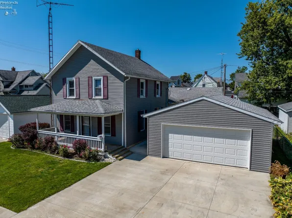 124 Elm St, Port Clinton, OH 43452