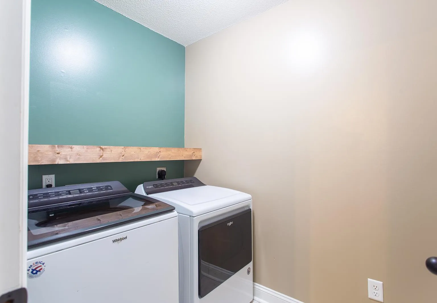 4 bed, 1562 sqft, $2,000 — Photo 2