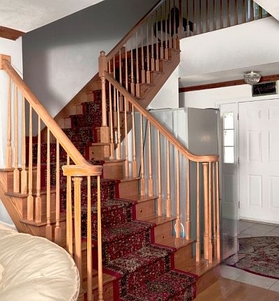 2nd image of 40 Oaktree Ln