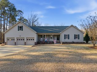 2045 Twin Acres Rd, Clayton, NC 27520