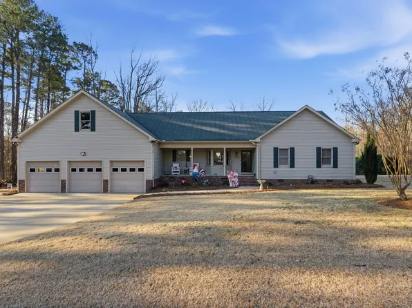 2045 Twin Acres Rd, Clayton, NC 27520