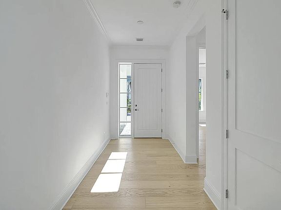 2nd image of 140 Ocean Estates Dr