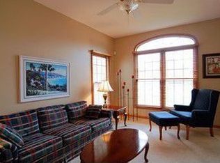 3728 Sunburst Ln, Naperville, IL 60564