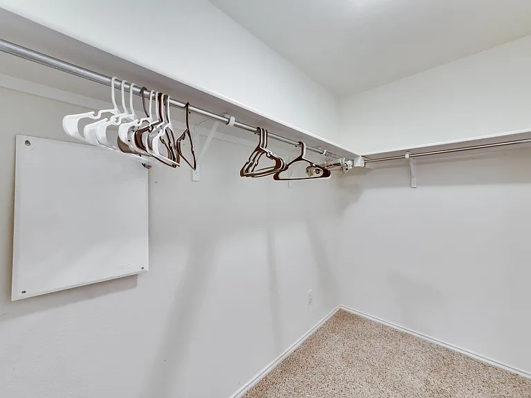 316 Gold Star Dr — Photo 11