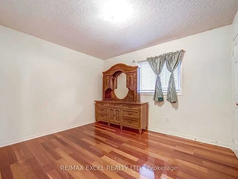 175 Shepton Way #UPPER — Photo 14