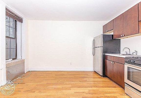 2nd image of 349 Franklin Ave #B3