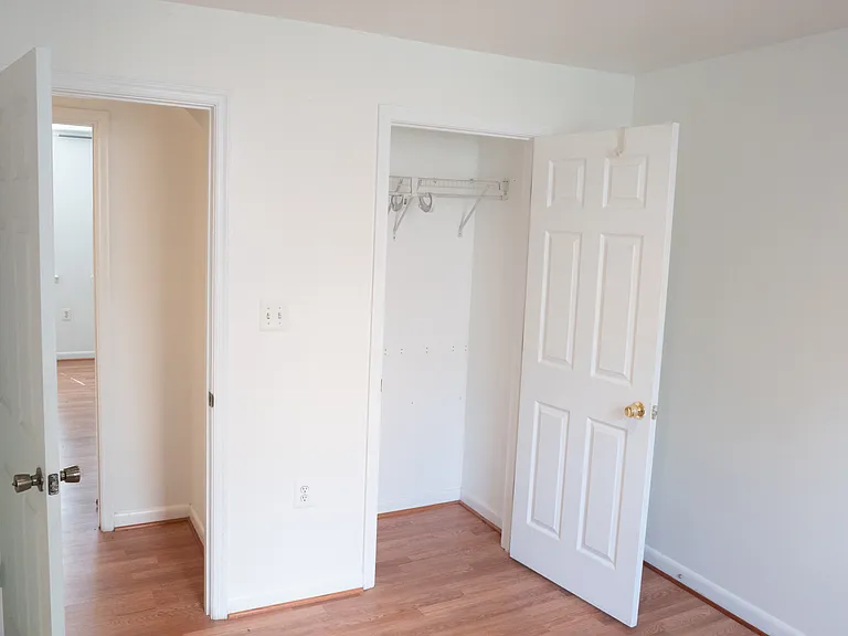 2300 18th St NE #2300 — Photo 35