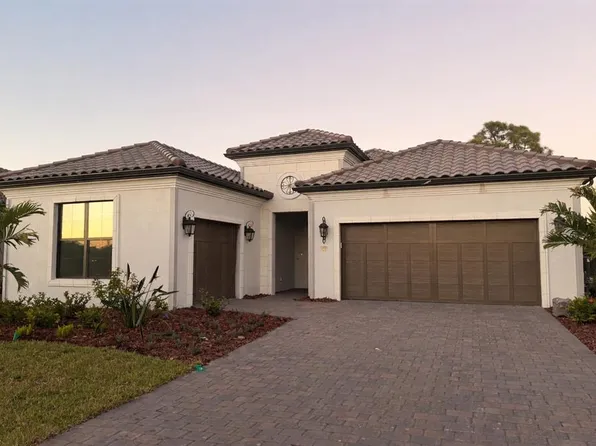 348 Corelli Dr, Nokomis, FL 34275