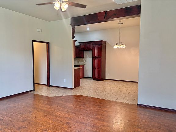 2nd image of 15105 Kyle Dr Unit B