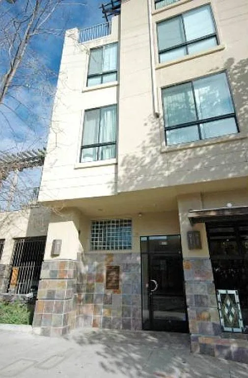 1801 University Ave — Photo 2