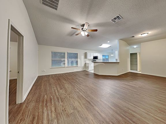 5th image of 867 Bonaparte Landing Ct