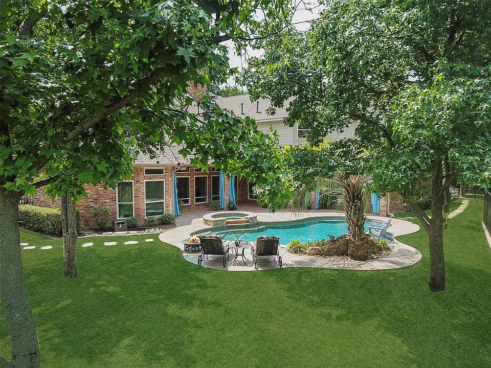 1st image of 5515 Willow Wood Ln