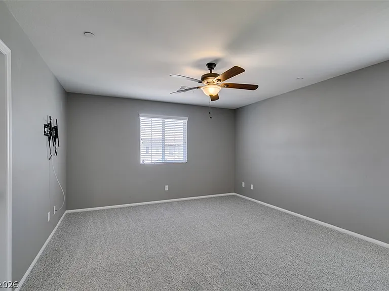 2864 Cabrillo Terrace St — Photo 32