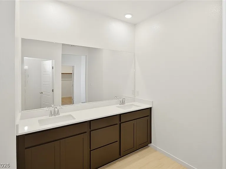254 Walsh Peak Ave — Photo 21