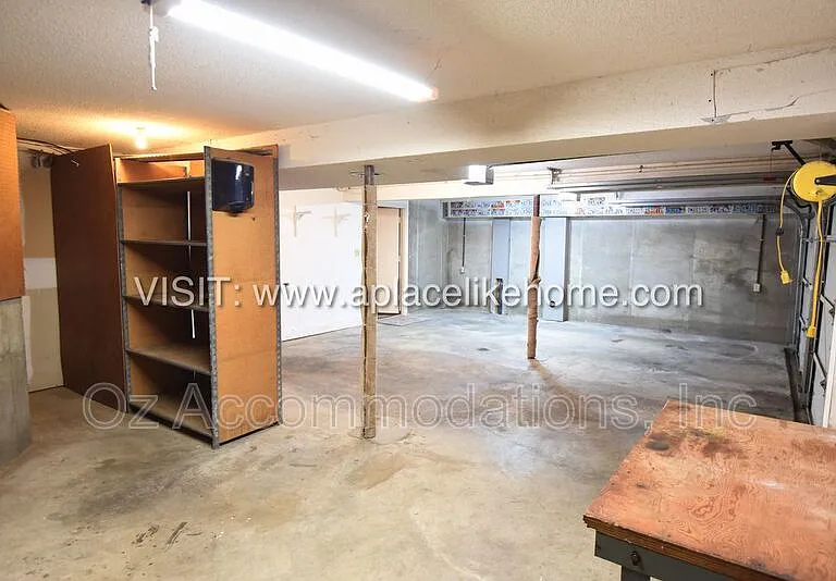 1140 SW Huntington Dr — Photo 34