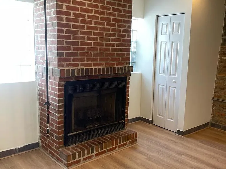 1526 N Artesian Ave #CH — Photo 5
