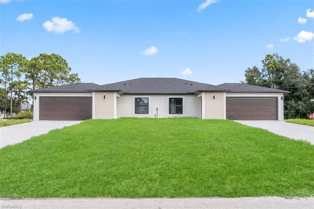 3 bed, 2.0 bath, 1180 sqft, $1,900 — Photo 1