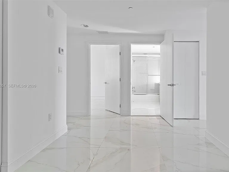 16385 Biscayne Blvd #717 — Photo 7