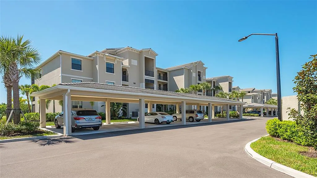 2 bed, 2.0 bath, 1257 sqft, $6,000 — Photo 1