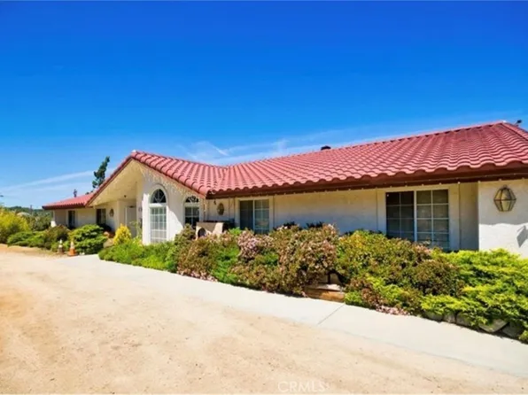 3010 Silver Ridge Dr, Pinon Hills, CA 92372