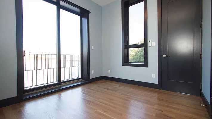 Rented by Nooklyn NYC LLC | media 7