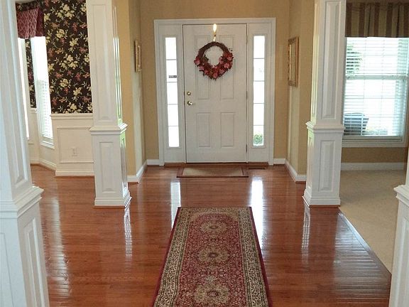 5th image of 2037 Brantwood Dr