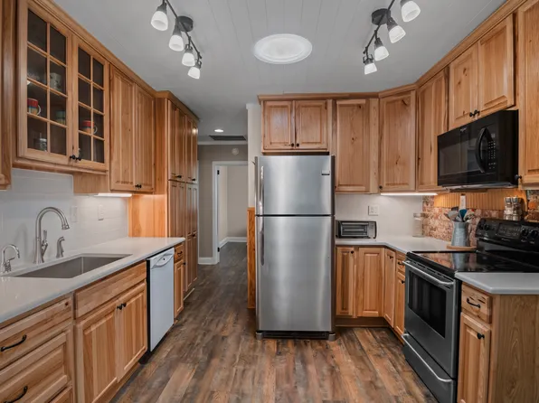 14 Concord St, Greenville, SC 29609