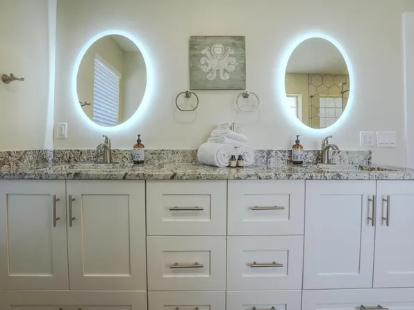 701 SE Dolphin Drive, Stuart, FL 34996