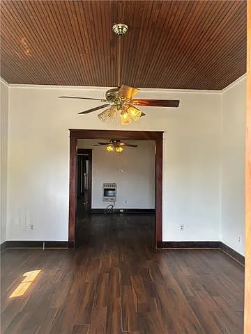 1634 Bartholomew St — Photo 3