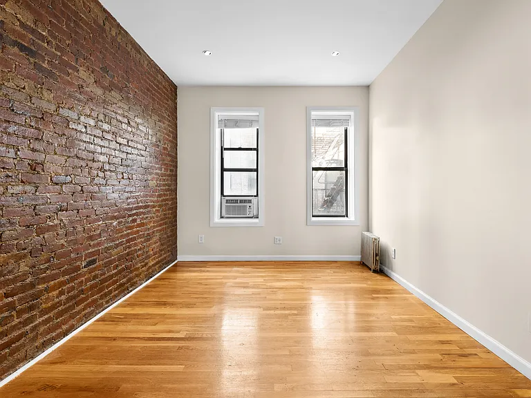 1016 Union St #2H — Photo 3