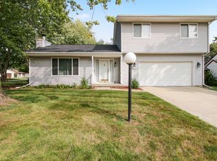 2622 Clayton Blvd, Champaign, IL