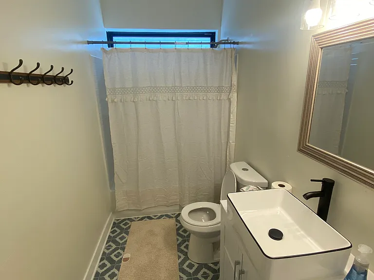2322 Cecil Ave — Photo 14
