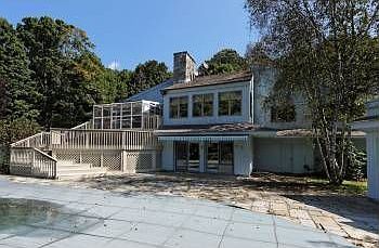 5th image of 230 Croton Ave