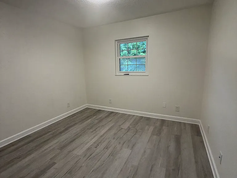 205 E Sweetwater Creek Dr — Photo 17