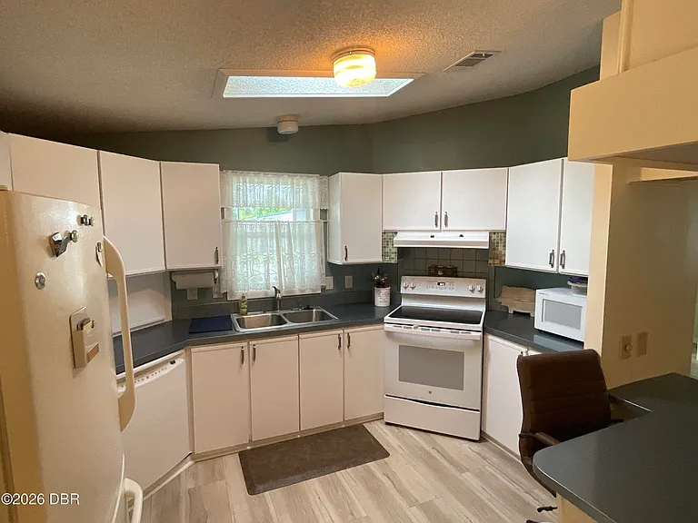 1229 La Flosita Dr — Photo 6