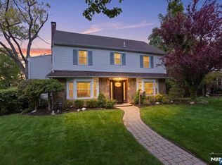 84 Raymond Ave, Rutherford, NJ 07070