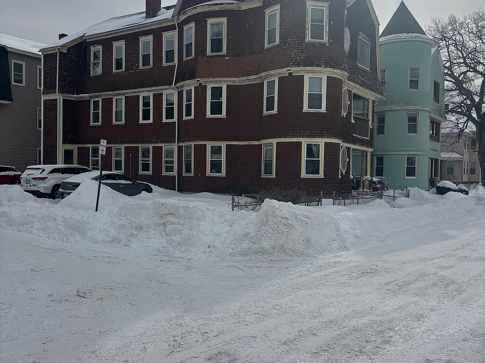 64 Sever St #3
