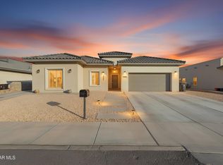 2084 Santa Isabella St, Sunland Park, NM 88063