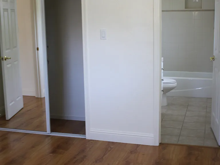 3610 Cerrito St — Photo 32