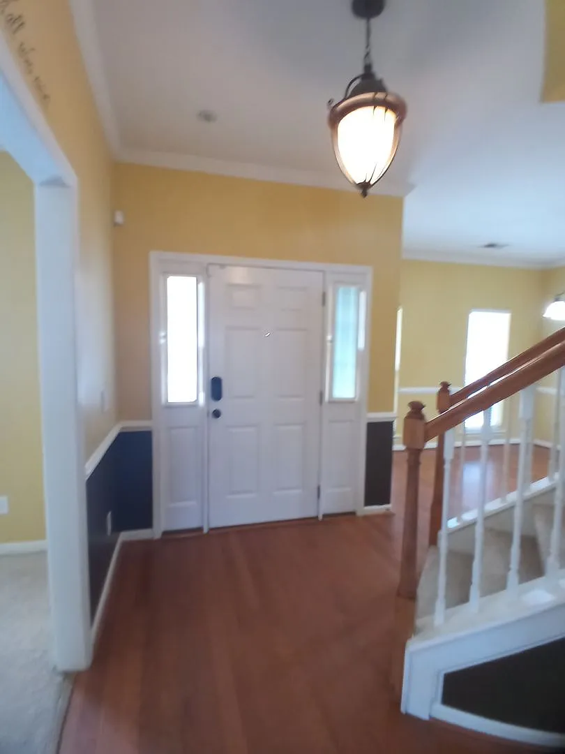 565 Batty Way — Photo 4