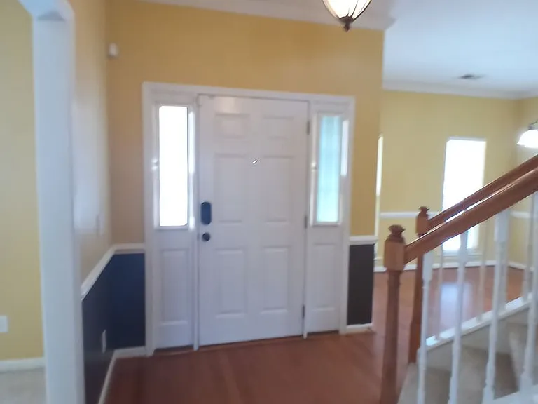 565 Batty Way — Photo 4