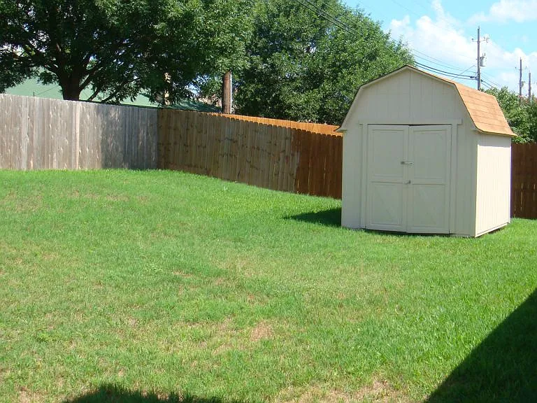2103 Wickiup Trl — Photo 12