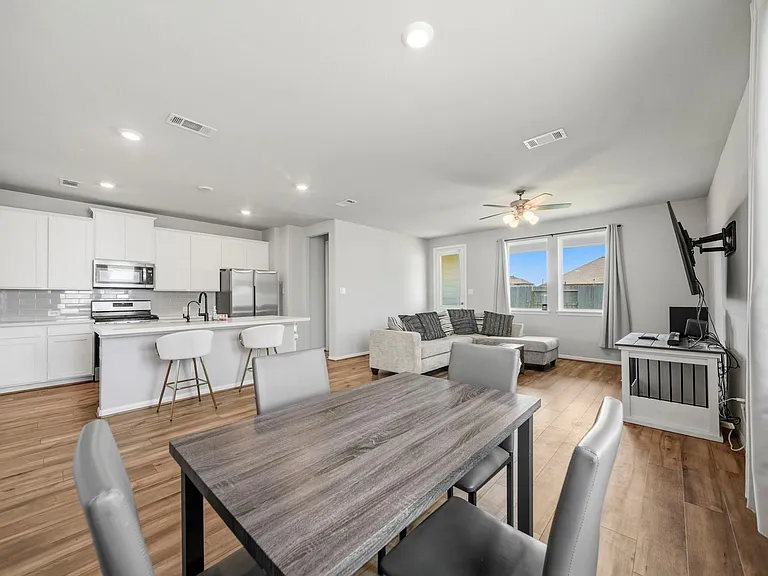 2420 Solaris Bend Dr — Photo 11