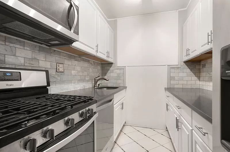 1st image of 270 Jay St APT 10I