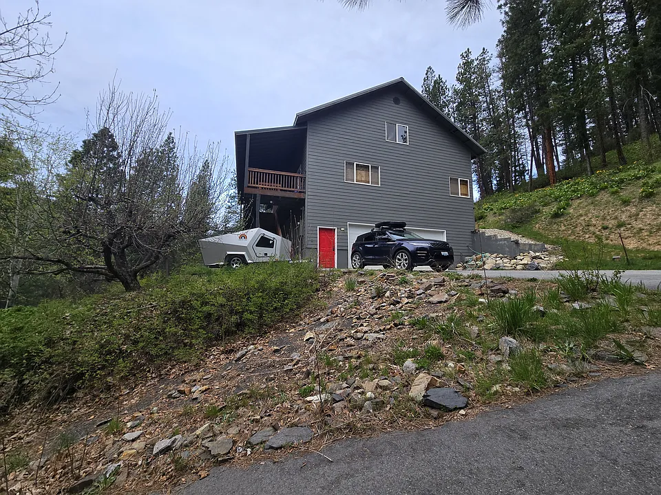 3991 Camas Creek Rd