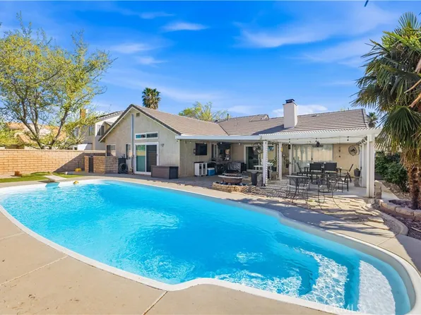 2709 Sandstone Ct, Palmdale, CA 93551