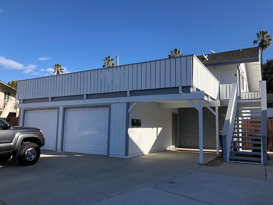 2nd image of 902 Sand Ct