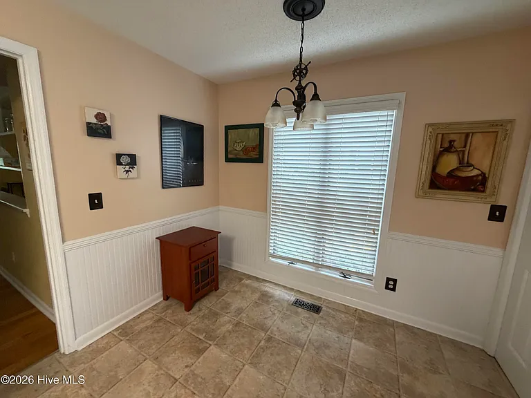 32 Martin Dr #A — Photo 7
